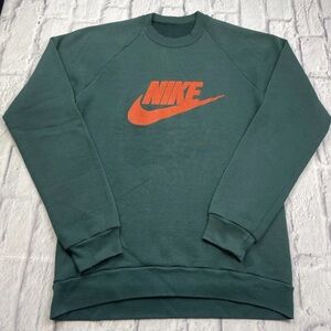 Vintage Nike Sweatshirt Green Sweater Swoosh Spellout Made in USA 80s Men’s Sz M